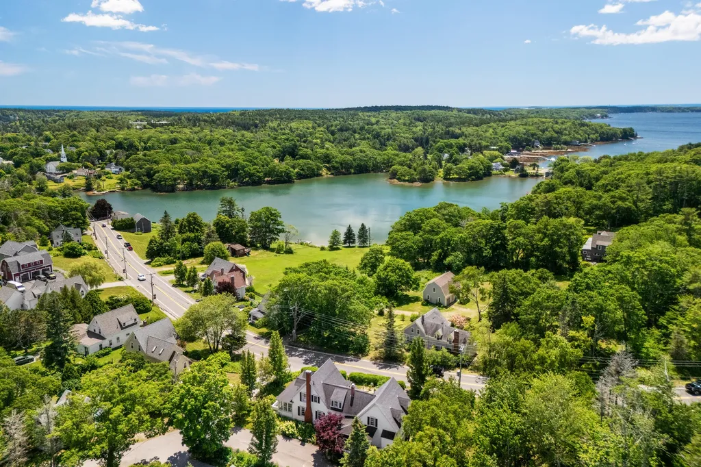4 Meadow Cove Road Boothbay ME 04544
