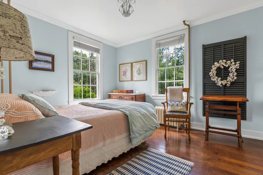 4 Meadow Cove Road Boothbay ME 04544