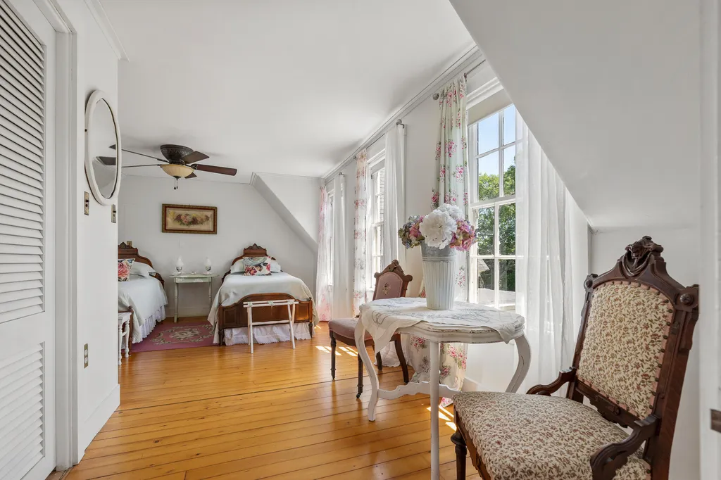 4 Meadow Cove Road Boothbay ME 04544