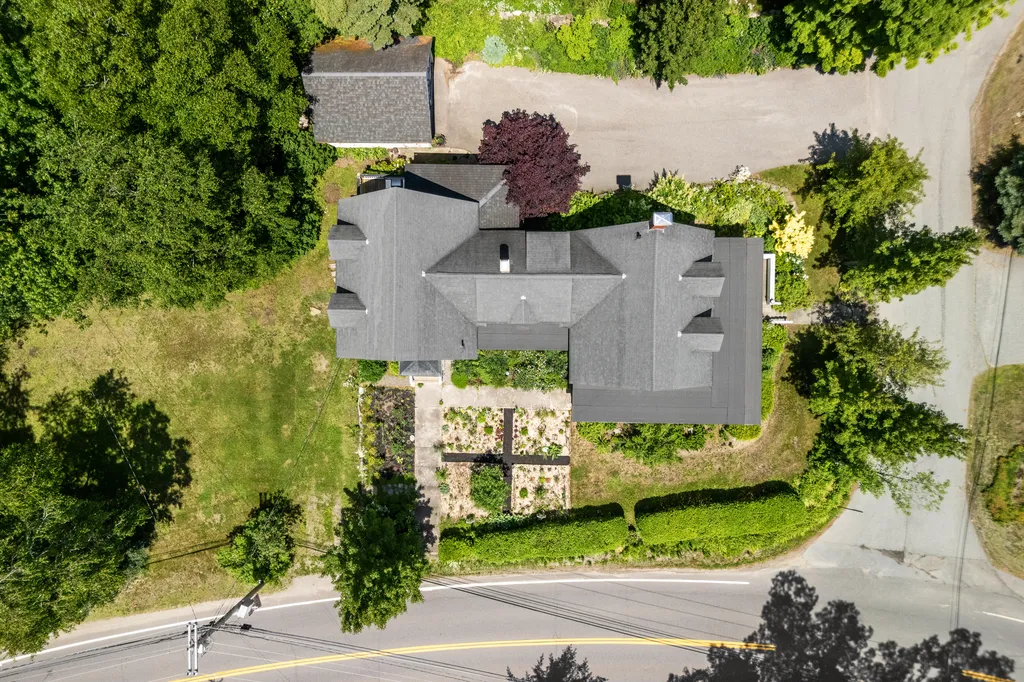 4 Meadow Cove Road Boothbay ME 04544