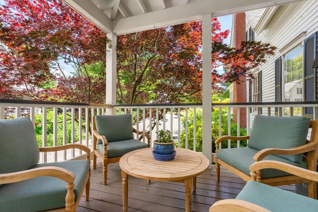 4 Meadow Cove Road Boothbay ME 04544