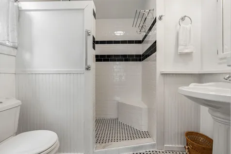 4 Meadow Cove Road Boothbay ME 04544