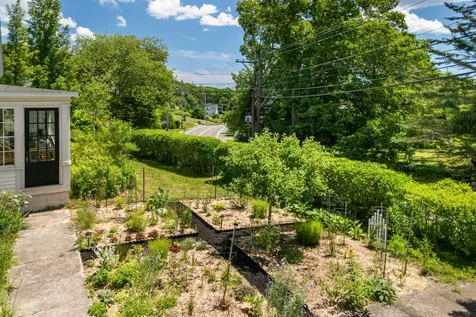 4 Meadow Cove Road Boothbay ME 04544