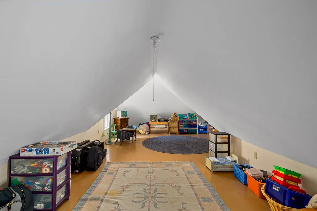 125 Russell Avenue Rockport ME 04856
