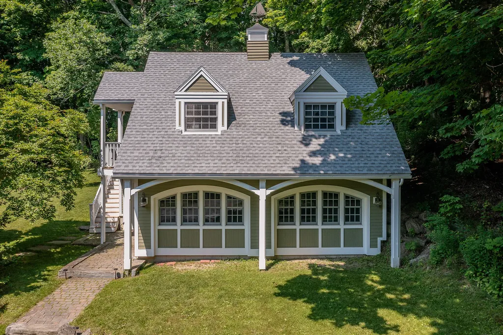 125 Russell Avenue Rockport ME 04856