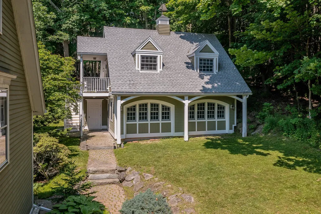 125 Russell Avenue Rockport ME 04856