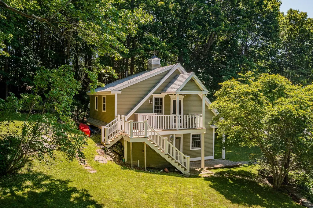 125 Russell Avenue Rockport ME 04856