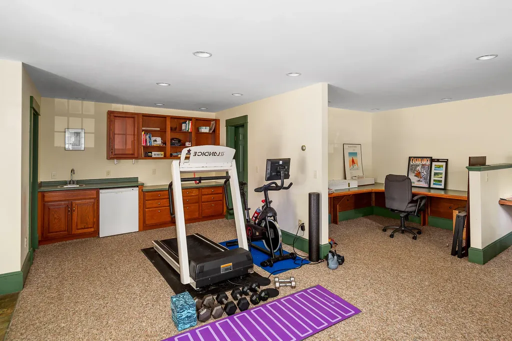 125 Russell Avenue Rockport ME 04856