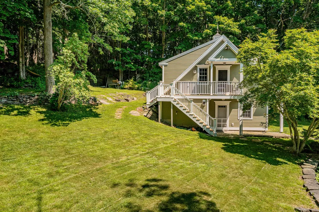125 Russell Avenue Rockport ME 04856