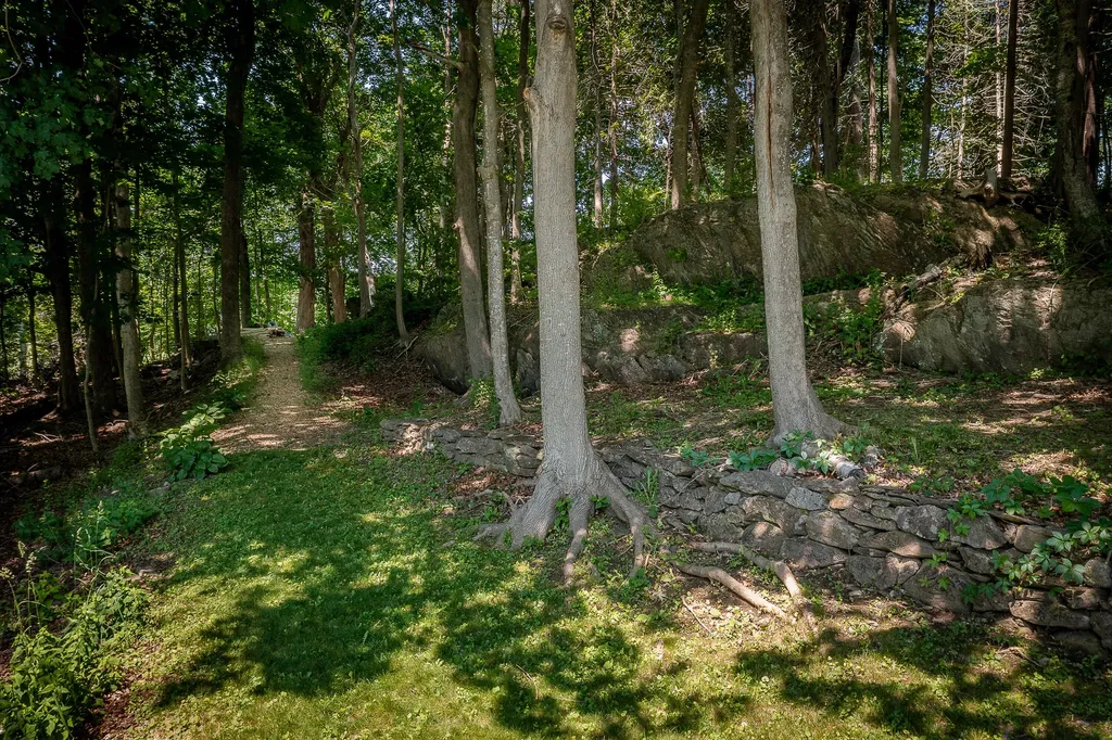 125 Russell Avenue Rockport ME 04856