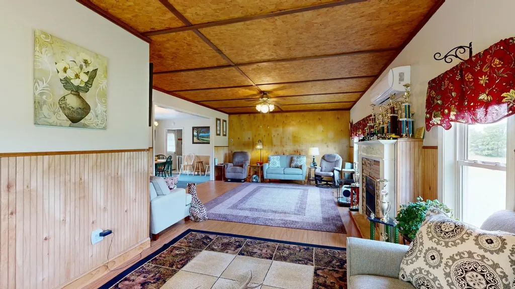 4 Brook Hill Drive Leeds ME 04263