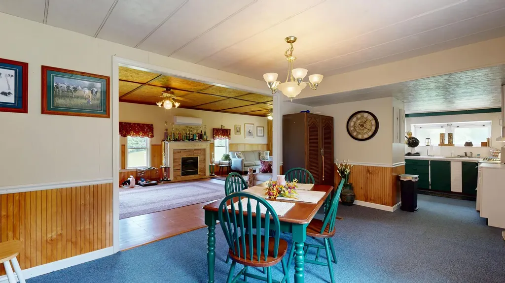 4 Brook Hill Drive Leeds ME 04263