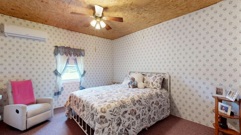 4 Brook Hill Drive Leeds ME 04263