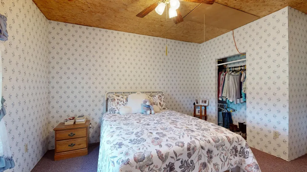 4 Brook Hill Drive Leeds ME 04263