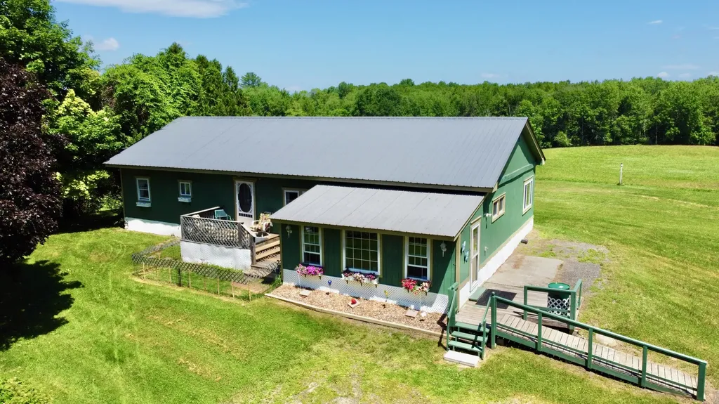 4 Brook Hill Drive Leeds ME 04263