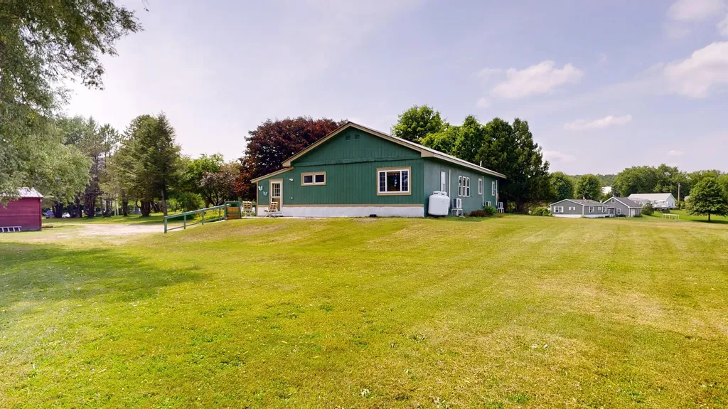 4 Brook Hill Drive Leeds ME 04263