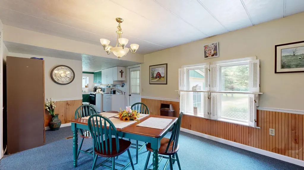4 Brook Hill Drive Leeds ME 04263