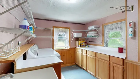 4 Brook Hill Drive Leeds ME 04263