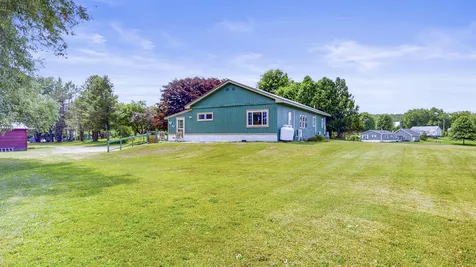 4 Brook Hill Drive Leeds ME 04263
