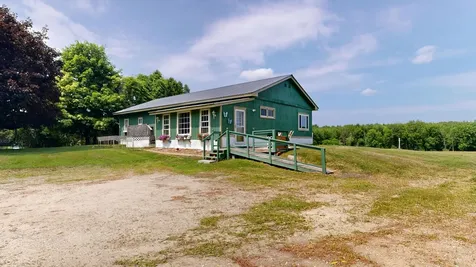 4 Brook Hill Drive Leeds ME 04263