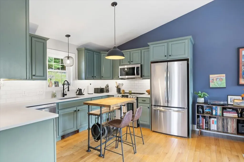 531 Auburn Street Portland ME 04103