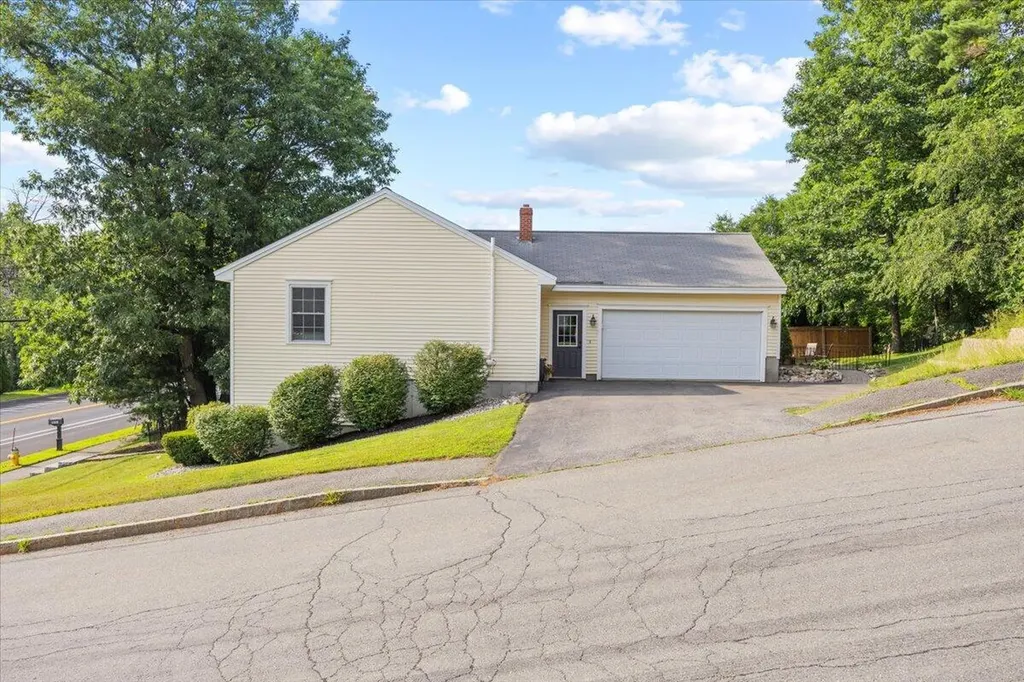 531 Auburn Street Portland ME 04103