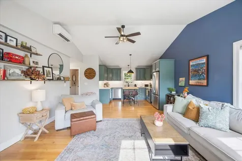 531 Auburn Street Portland ME 04103