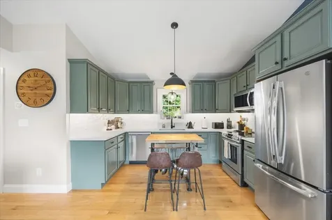 531 Auburn Street Portland ME 04103