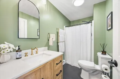 531 Auburn Street Portland ME 04103
