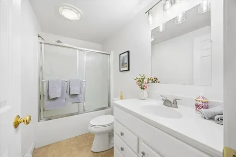 531 Auburn Street Portland ME 04103