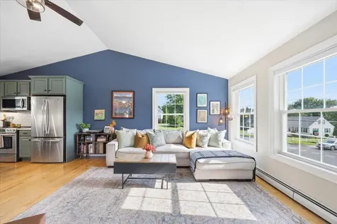 531 Auburn Street Portland ME 04103