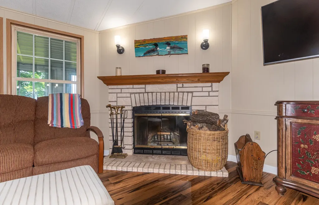 25 Green Point Road Madawaska ME 04773