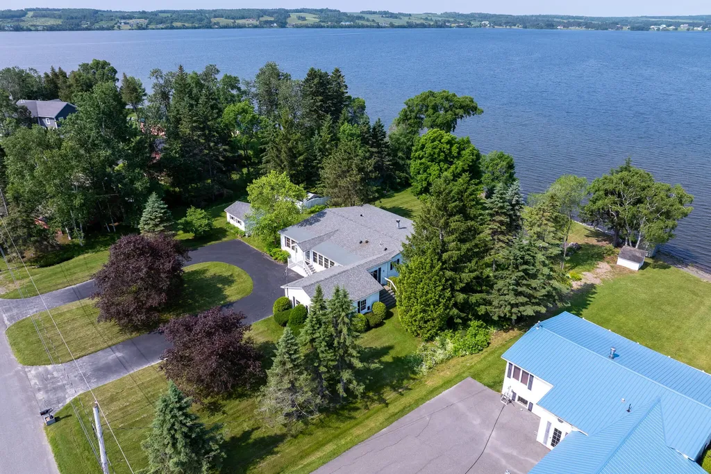 25 Green Point Road Madawaska ME 04773