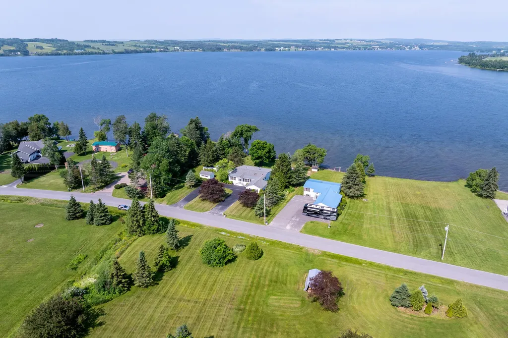 25 Green Point Road Madawaska ME 04773