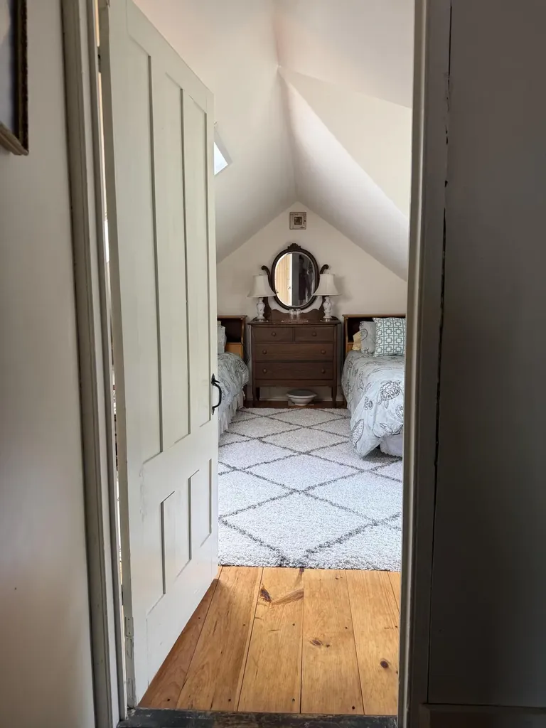 5 Chestnut Street Vinalhaven ME 04863