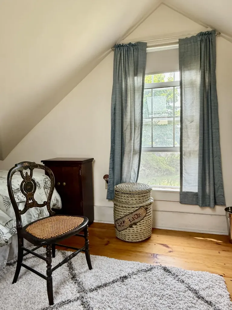 5 Chestnut Street Vinalhaven ME 04863