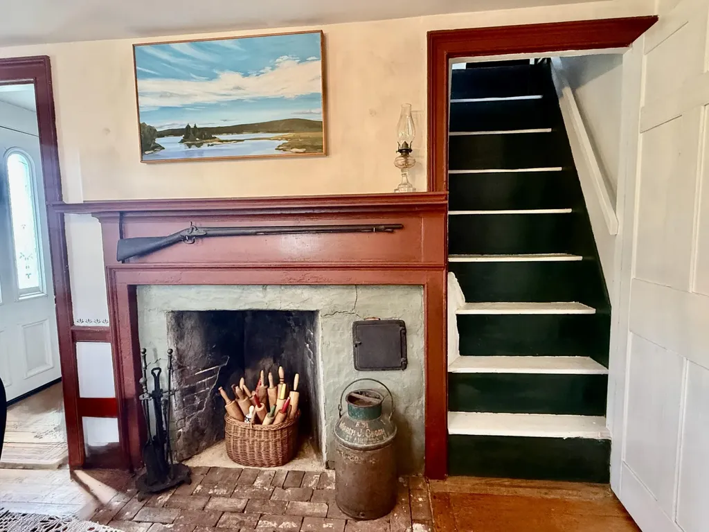 5 Chestnut Street Vinalhaven ME 04863