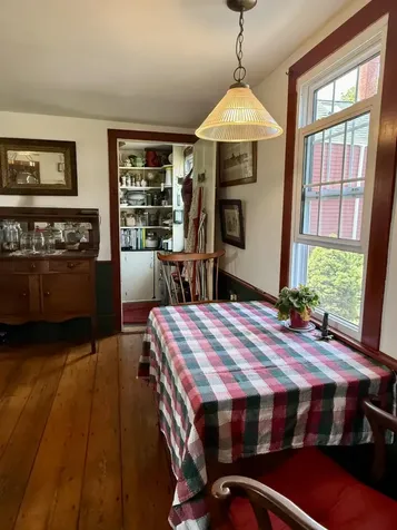 5 Chestnut Street Vinalhaven ME 04863
