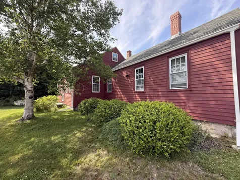 5 Chestnut Street Vinalhaven ME 04863