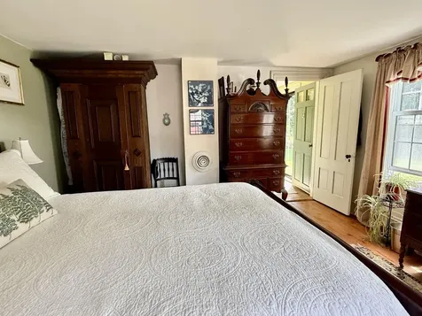 5 Chestnut Street Vinalhaven ME 04863