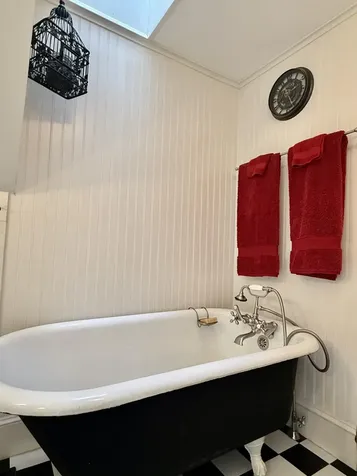 5 Chestnut Street Vinalhaven ME 04863