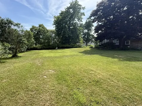 5 Chestnut Street Vinalhaven ME 04863