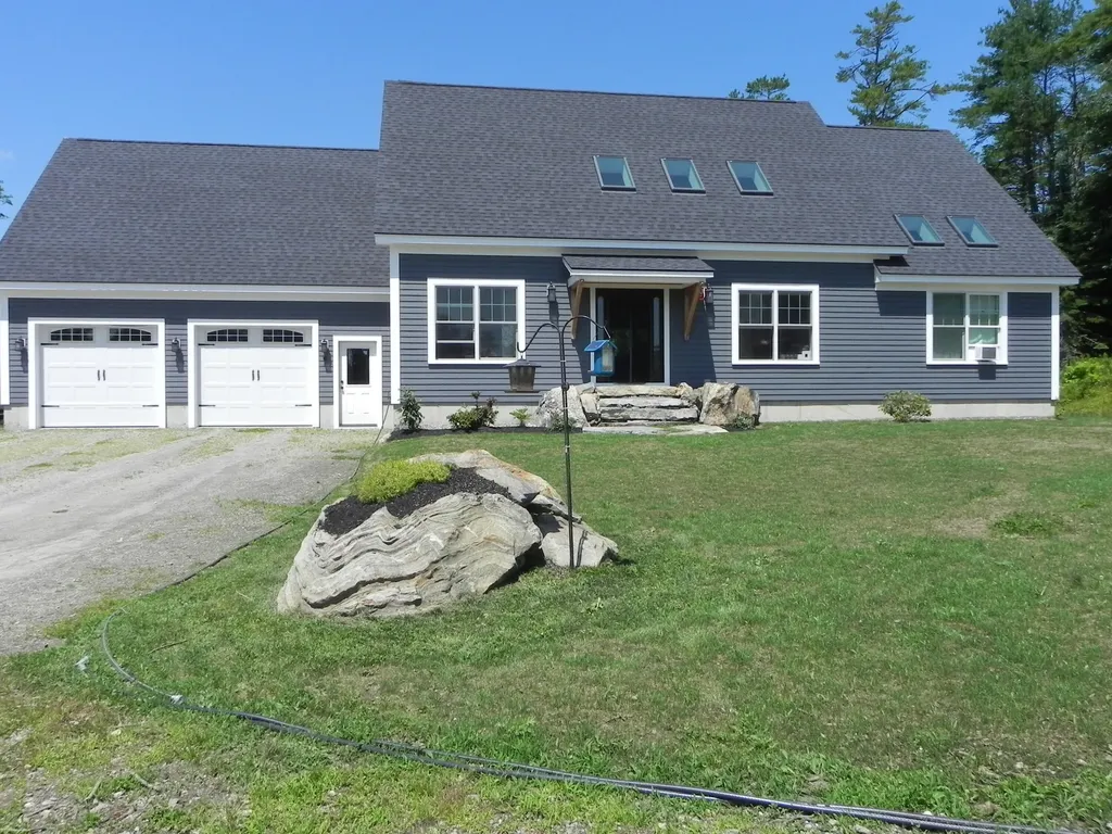 6 Red Barn Road Damariscotta ME 04543