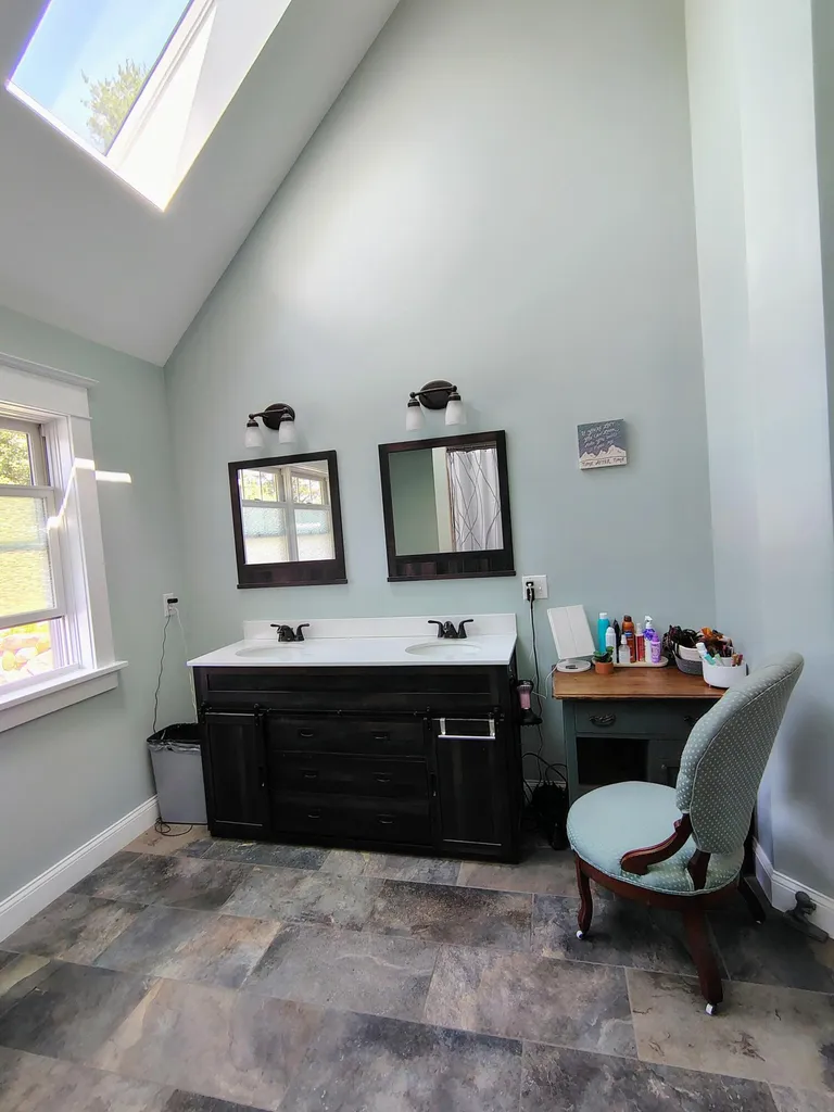 6 Red Barn Road Damariscotta ME 04543
