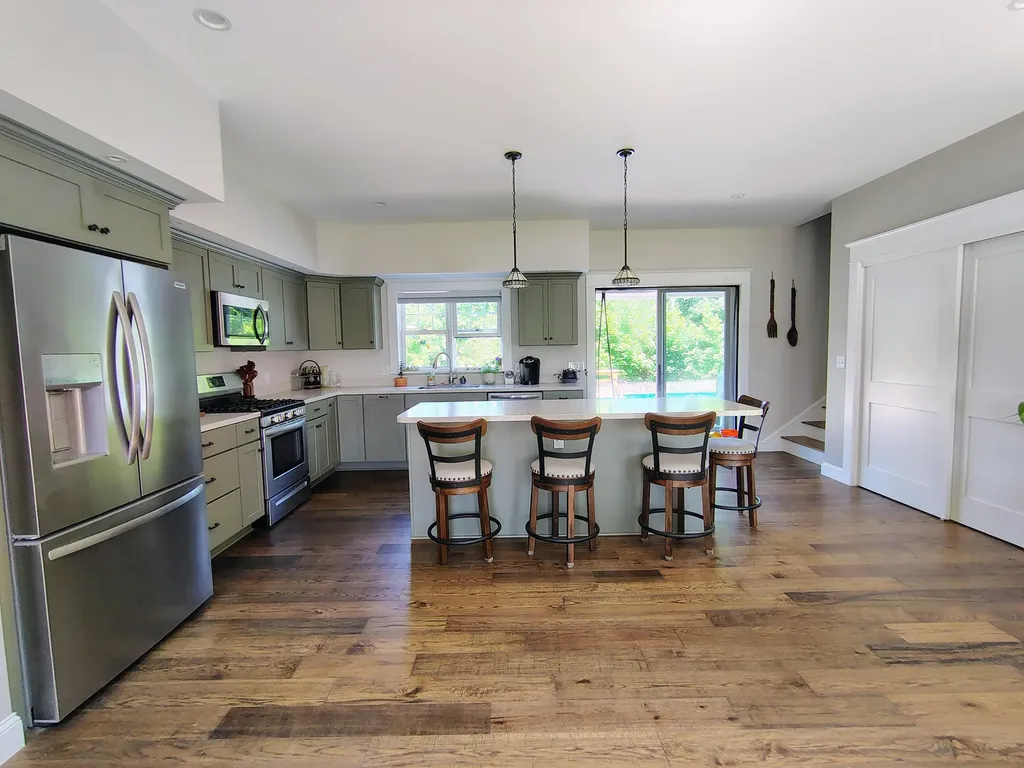 6 Red Barn Road Damariscotta ME 04543