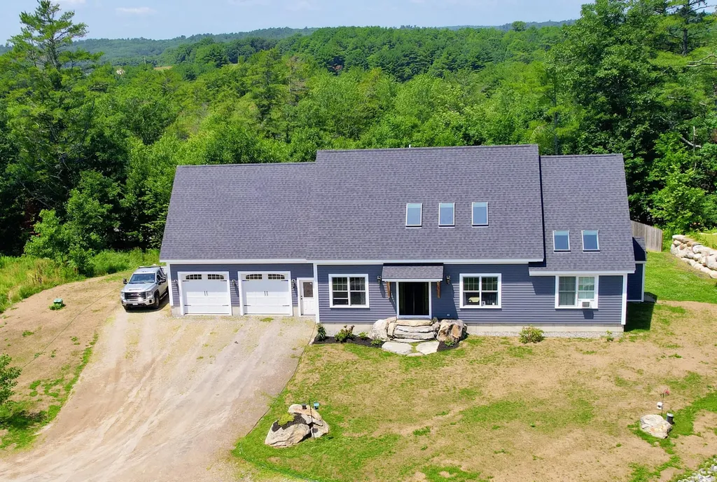 6 Red Barn Road Damariscotta ME 04543