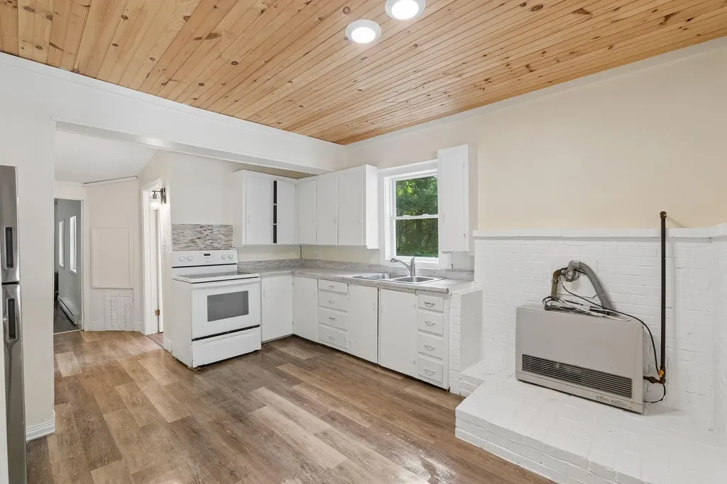 36 Coolidge Avenue Portland ME 04103