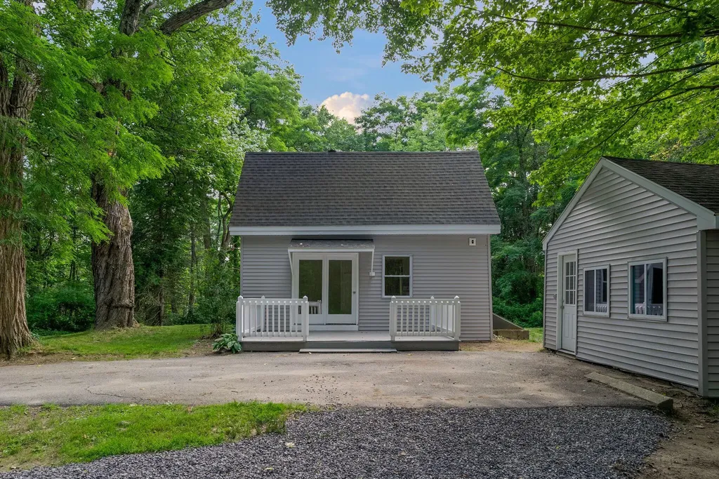 36 Coolidge Avenue Portland ME 04103