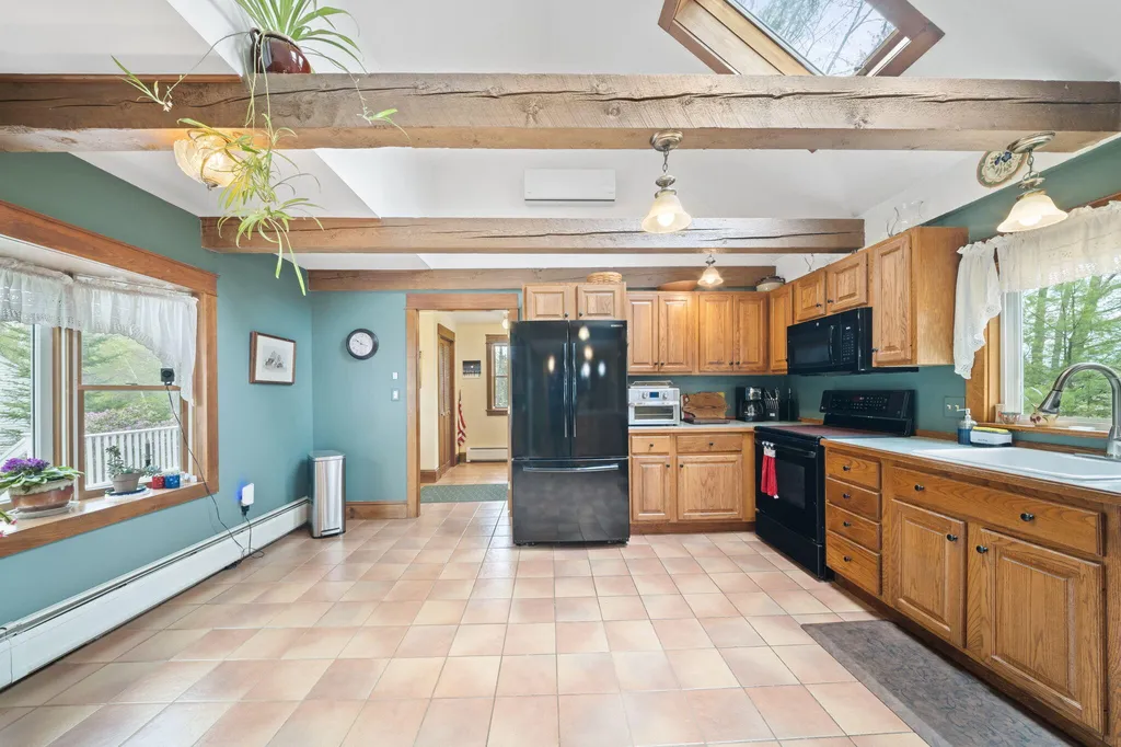 7 Ruth Avenue Hampden ME 04444
