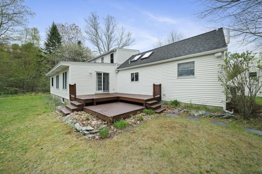7 Ruth Avenue Hampden ME 04444